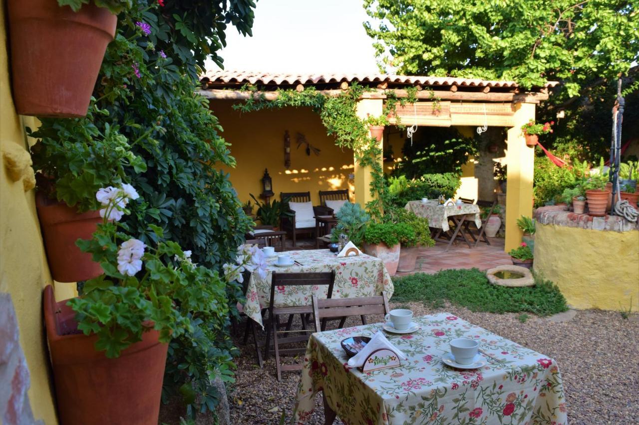 Casa Rural Don Álvaro de Luna Hostal Exterior foto